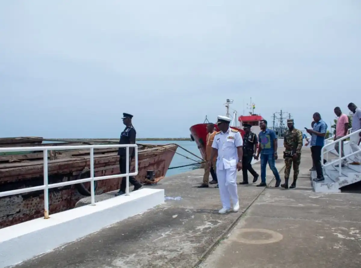 8 unregistered boats seized in major anti-bunkering operation by Western Naval Command